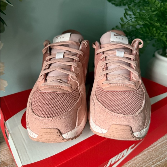 Nike AIR MAX EXCEE ROSE WHISPER size 8.5 - Picture 3 of 6